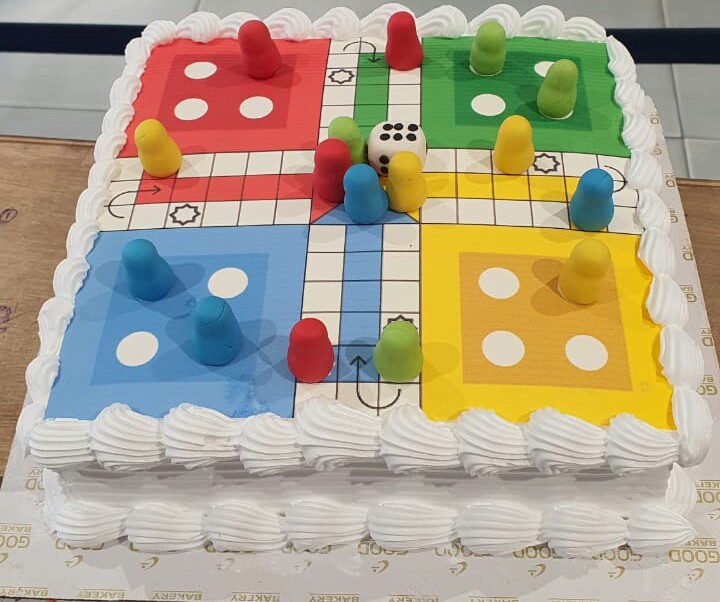 Send Gamer Cakes | Online Games Cake | Order Gamer Birthday Cake